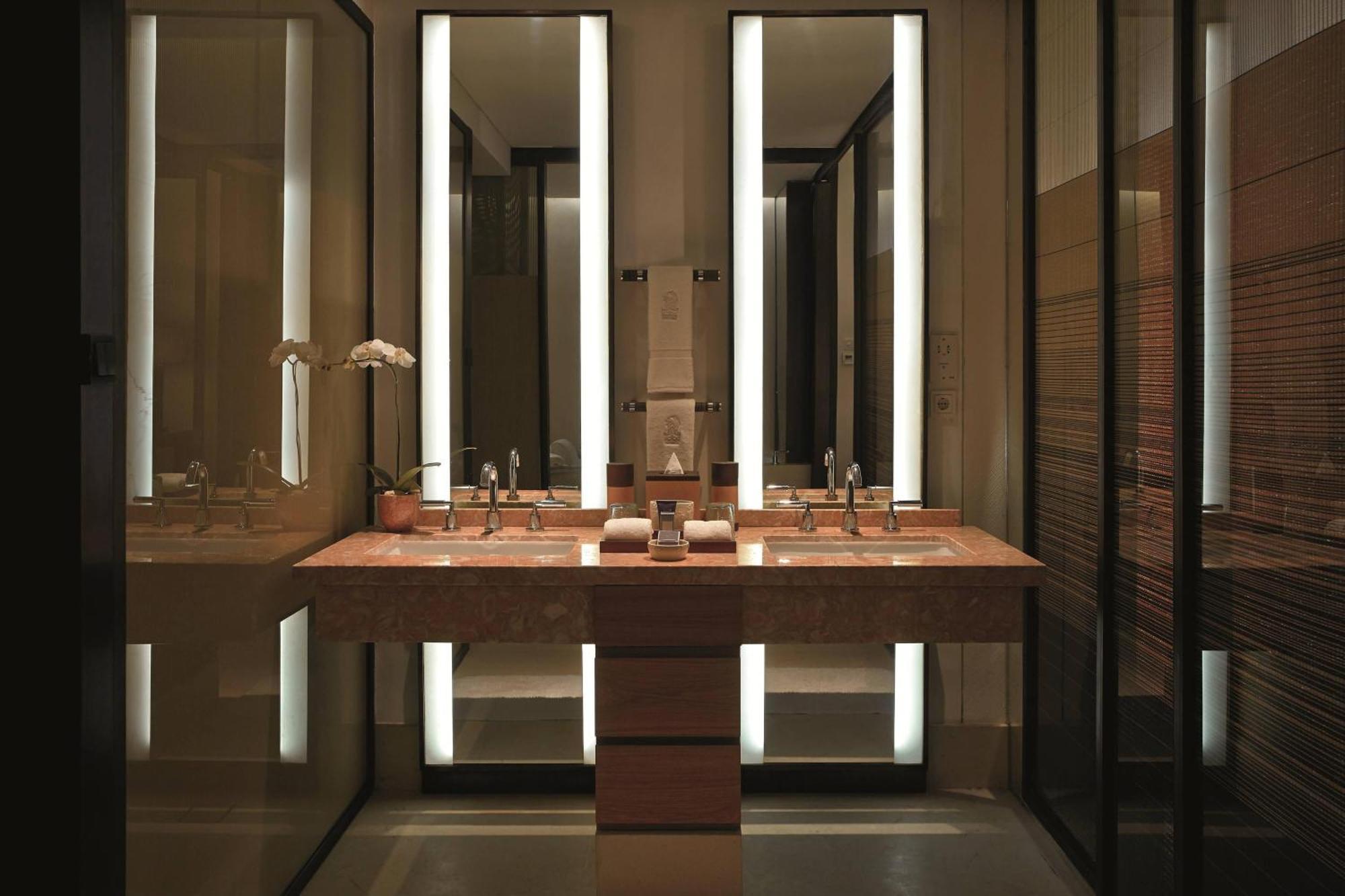 The Ritz-carlton Bali Nusa Dua (Bali)